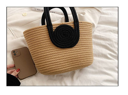 Simple round-shaped straw commuter tote bag for women