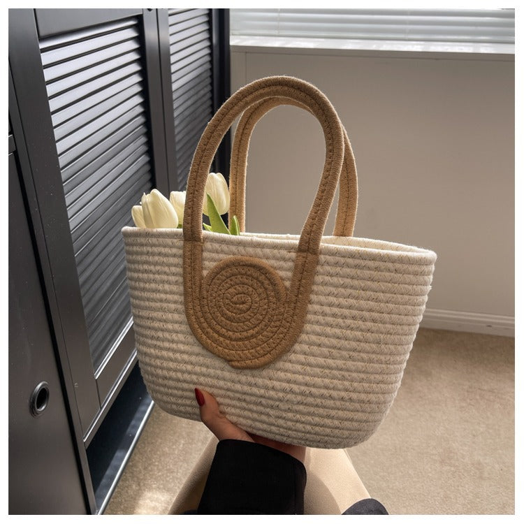Simple round-shaped straw commuter tote bag for women