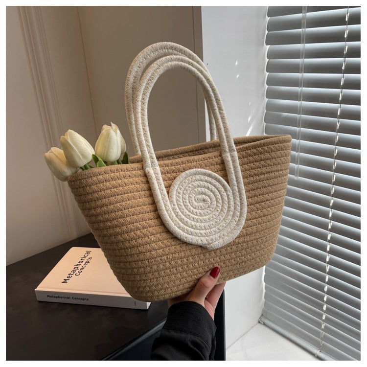 Simple round-shaped straw commuter tote bag for women