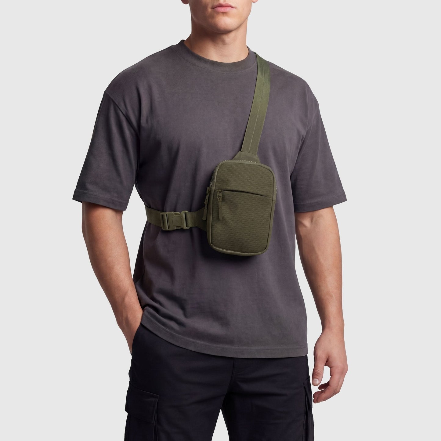 🎉Hot Sale 50% OFF🎁Upgraded Travel Sling Bag 2.0 – Anti-Theft & 500D Durability