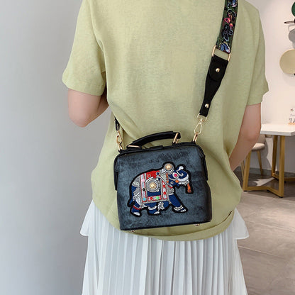 🌸The best gift for her - 49% OFF🌸Personalized Elephant Embroidered Leather Bag