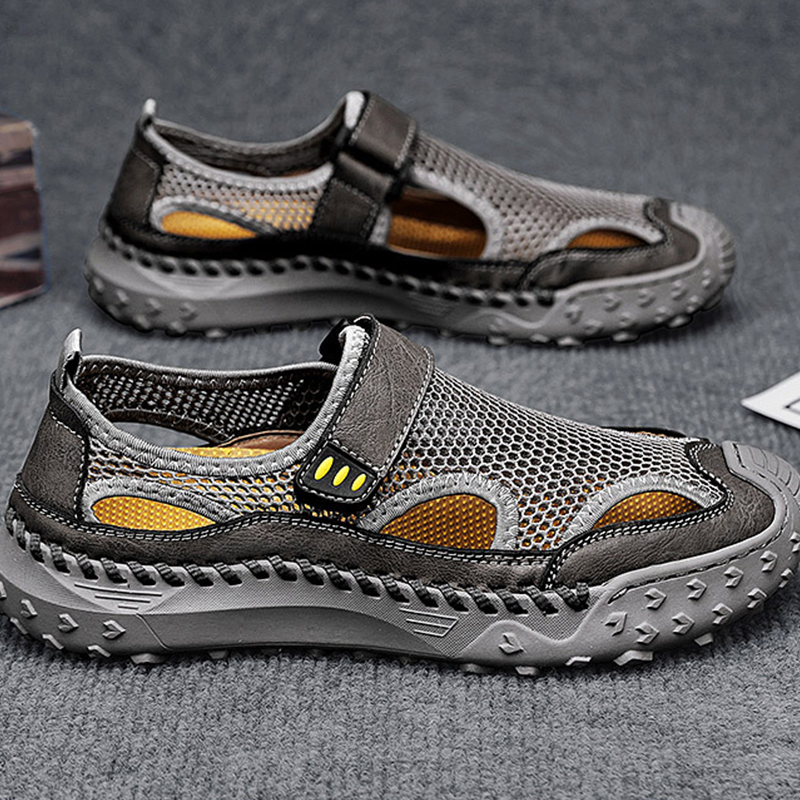 🔥2025 Hot Sale🔥Comfortable Closed Mesh Sandals for Men