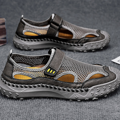 🔥2025 Hot Sale🔥Comfortable Closed Mesh Sandals for Men