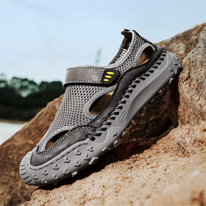 🔥2025 Hot Sale🔥Comfortable Closed Mesh Sandals for Men