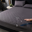 🥳2026 HOT SALE🛏️Quilted Waterproof Mattress Protector – Blocks spills & stains, keeps your mattress fresh. Deep pocket, no shifting. Sleep soundly! 😴✨